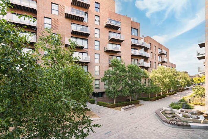 3 Bedroom Flat To Rent In Rodney Road, London, SE17