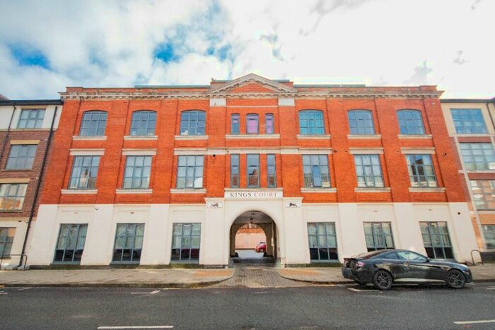 2 Bedroom Flat To Rent In Wright Street, Hull, East Riding Of Yorkshire, HU2