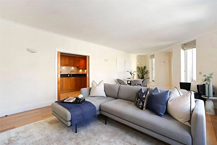 3 Bedroom Flat To Rent In Temple Avenue, London, EC4Y