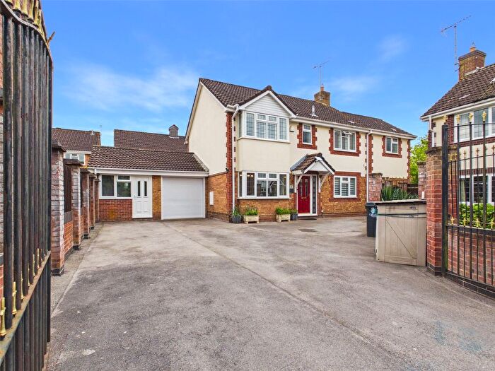 6 Bedroom Detached House For Sale In Rendcomb Close, Abbeymead, Gloucester, GL4
