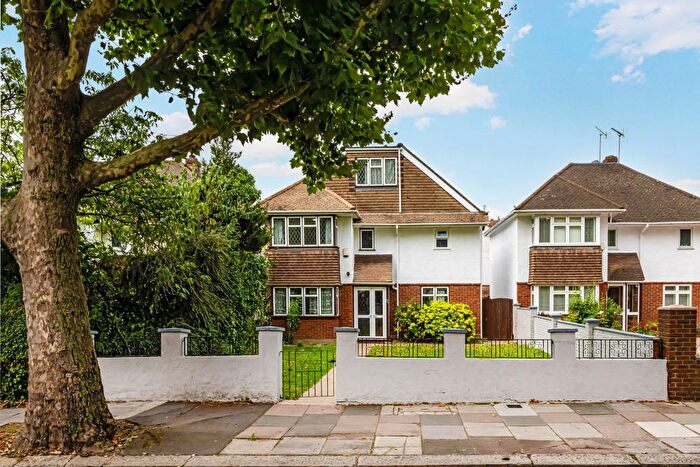 4 Bedroom Detached House To Rent In Argyle Road, Ealing, W13