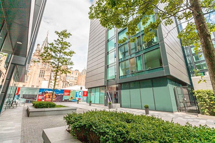 1 Bedroom Flat To Rent In Simpson Loan, Edinburgh, EH3