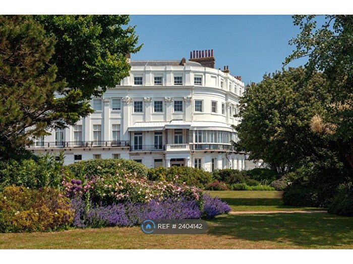 2 Bedroom Flat To Rent In Lewes Crescent, Brighton, BN2