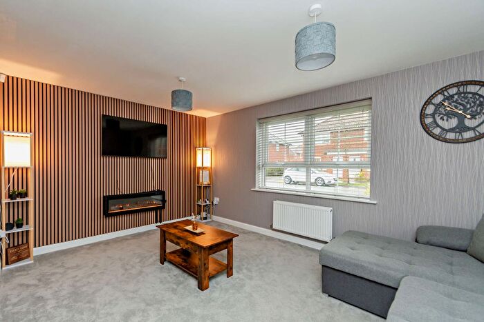 3 Bedroom Semi-detached House For Sale In Bevin Close, Doncaster, South Yorkshire, DN11