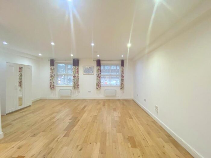 Studio To Rent In Sharan House, The Broadway, Harrow, Middlesex, HA2