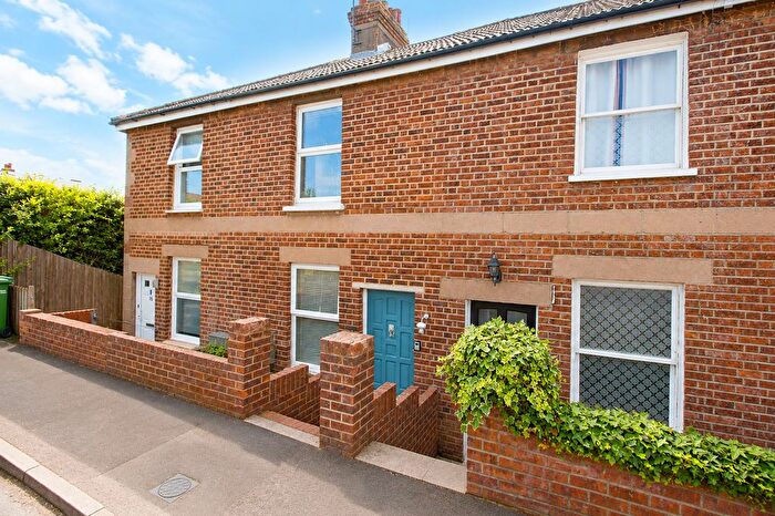 2 Bedroom Terraced House To Rent In New Cross Road, Guildford, GU2