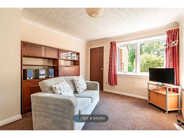 1 Bedroom Maisonette To Rent In Prestonfield Bank, Edinburgh, EH16