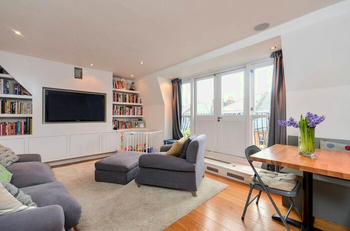 2 Bedroom Flat To Rent In Glenloch Road, Belsize Park, London, NW3