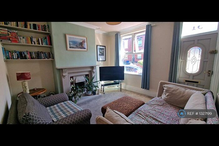 4 Bedroom Terraced House To Rent In Upper Valley Road, Sheffield, S8