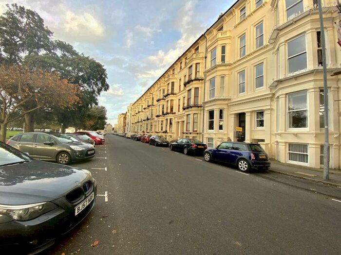 3 Bedroom Flat To Rent In Western Parade, Southsea, PO5