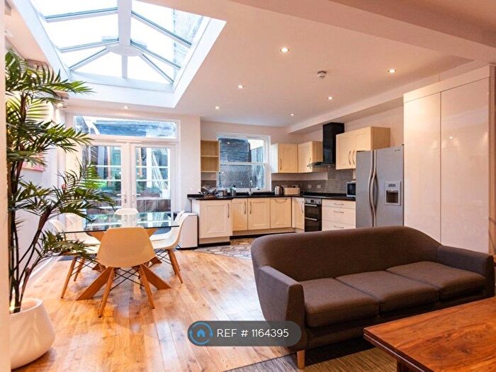 5 Bedroom Terraced House To Rent In St Dunstans Road, London, SE25