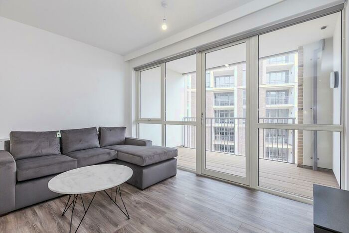 2 Bedroom Apartment To Rent In Canning Town London, E16
