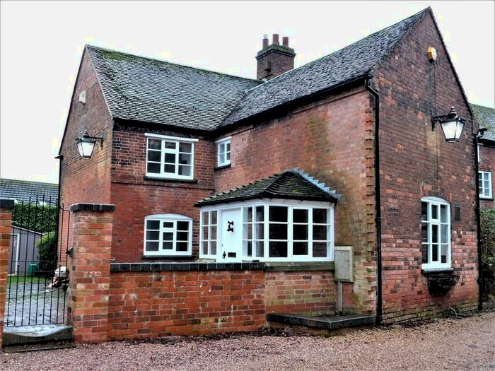 4 Bedroom Farm House To Rent In Court Farm Lane, Branston, Burton Upon Trent, DE14