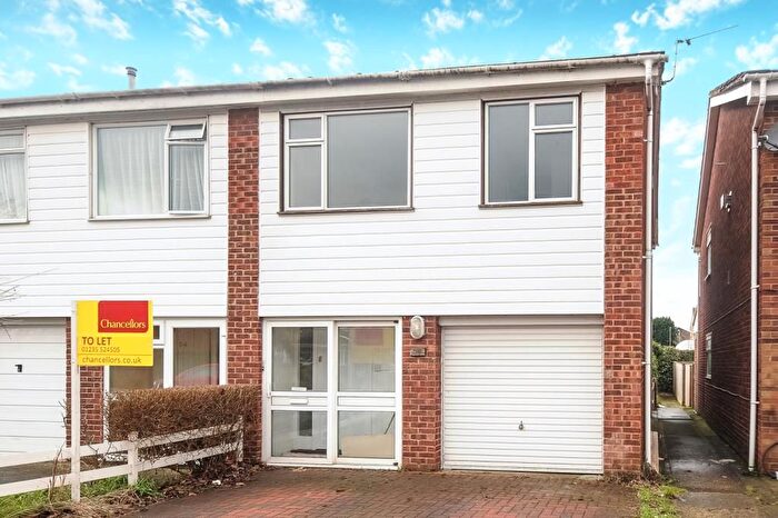 3 Bedroom End Of Terrace House To Rent In Winterborne Road, Abingdon, OX14
