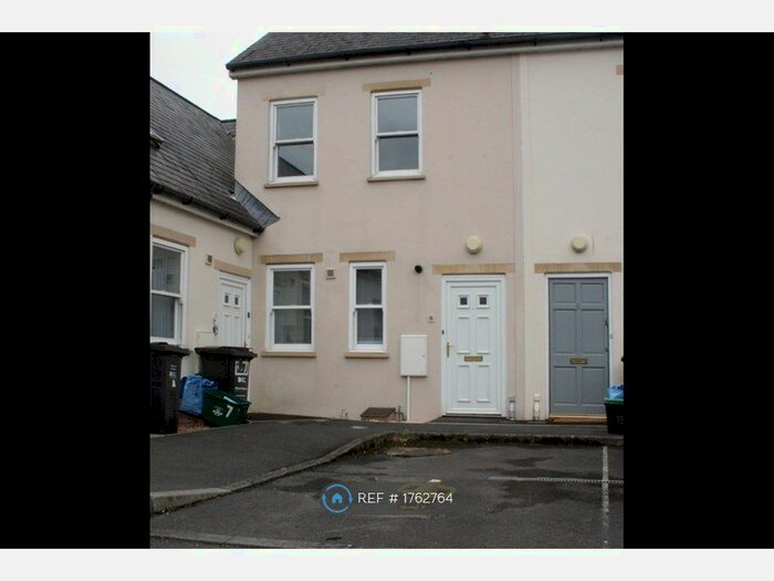 2 Bedroom Terraced House To Rent In Kingston Mews, Taunton, TA2