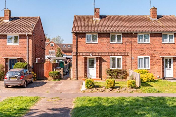 Terraced House For Sale In Hollybush Lane, Welwyn Garden City, Hertfordshire, AL7