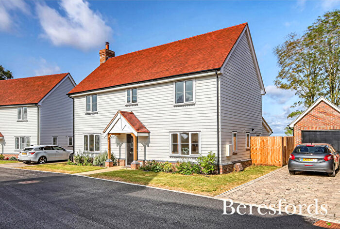 4 Bedroom Detached House For Sale In Scholars Close, Felsted, CM6