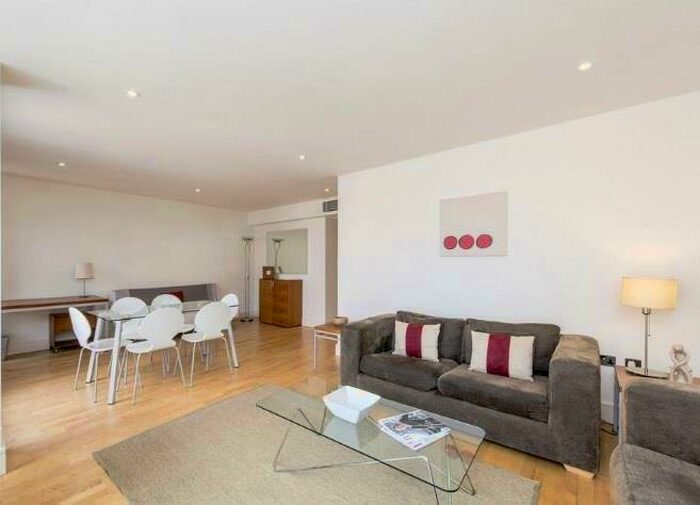 2 Bedroom Apartment To Rent In Palgrave Gardens, Marylebone, London, NW1