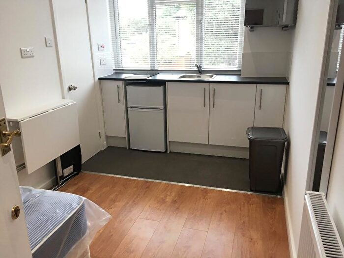 Studio To Rent In Oldfield Lane North, Greenford, UB6