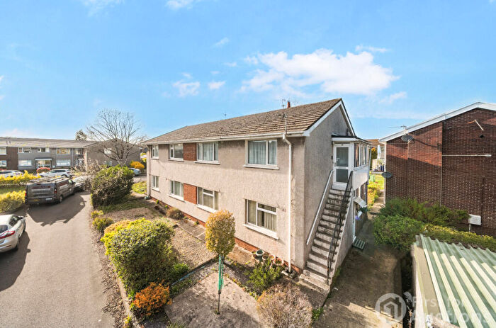 2 Bedroom Maisonette For Sale In Clos Hendre, Rhwibina, Cardiff, CF14