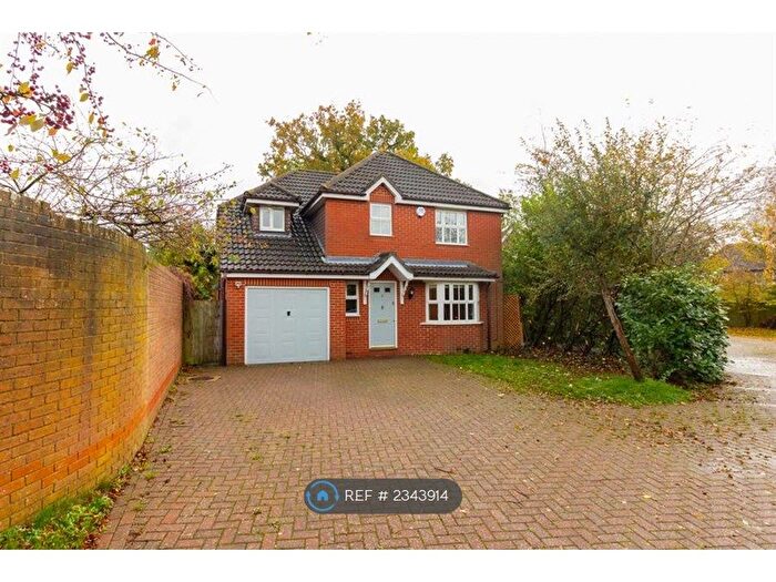 4 Bedroom Detached House To Rent In Temple Close, Ashford, TN23