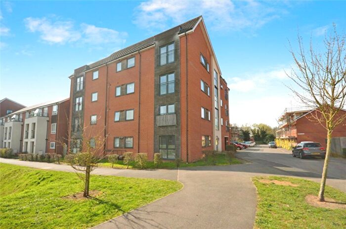 2 Bedroom Apartment For Sale In Cubitt Street, Aylesbury, Buckinghamshire, HP19