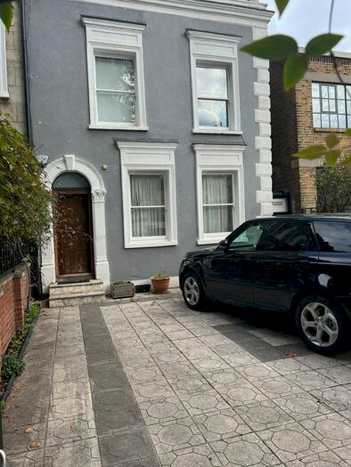 1 Bedroom Flat To Rent In Dalston Lane, Hackeny, E8