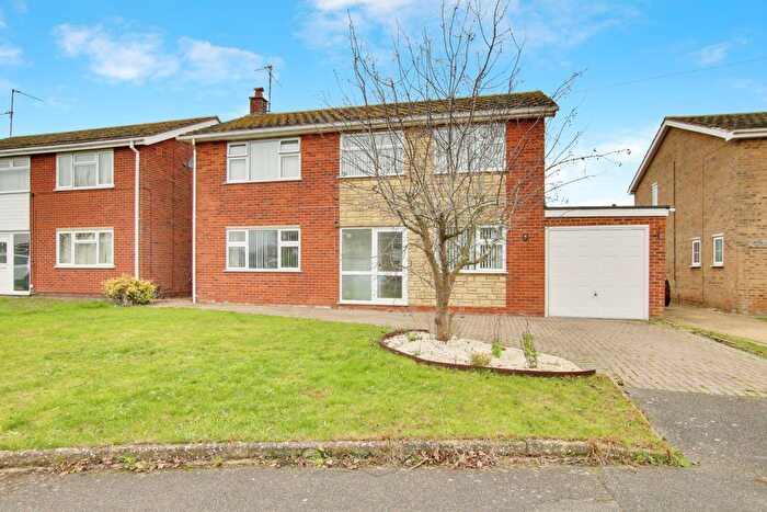 4 Bedroom Detached House For Sale In Ellingham Avenue, March, PE15