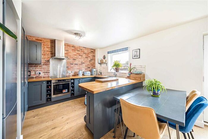 2 Bedroom Flat For Sale In Bruford Court, Greenwich, SE8