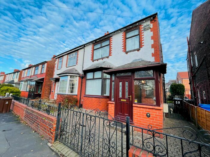 3 Bedroom Semi-Detached House To Rent In Thornley Lane North, Reddish, Stockport, Manchester SK5