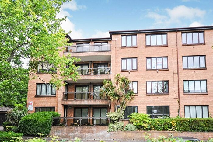 2 Bedroom Flat To Rent In Andace Park Gardens Widmore Road, Bromley, BR1