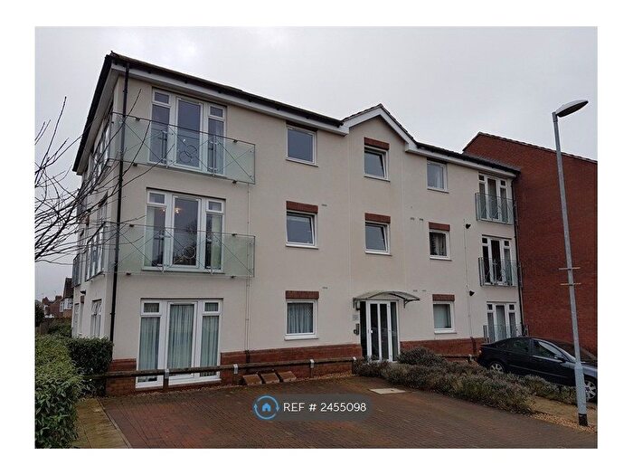 2 Bedroom Flat To Rent In Croyland Road, Wellingborough, NN8