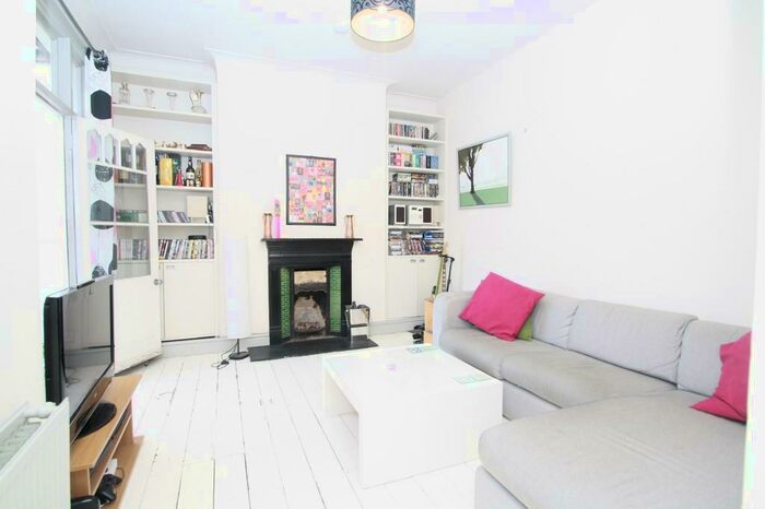 2 Bedroom Apartment To Rent In Wrottesley Road, Willesden Junction, NW10