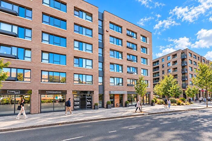 1 Bedroom Flat For Sale In Plough Way, London, SE16
