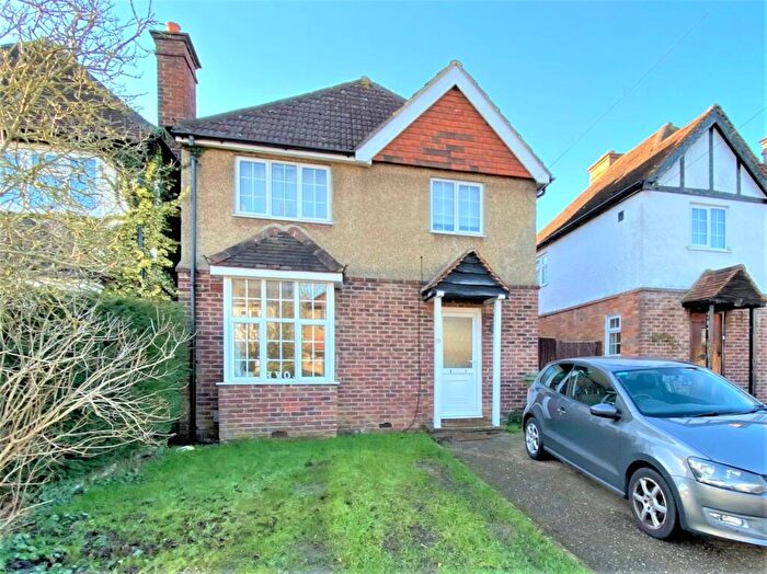 4 Bedroom Semi-Detached House To Rent In Beckingham Road, Guildford, Surrey, GU2