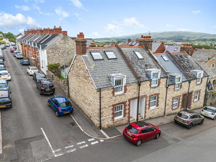 3 Bedroom House For Sale In Townsend Road, Swanage, BH19