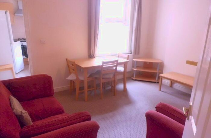 3 Bedroom Property To Rent In Teignmouth Road, Selly Oak, Birmingham, B29