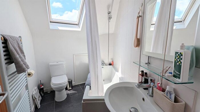 2 Bedroom Apartment To Rent In Ainsley Road, Crookes, Sheffield, S10