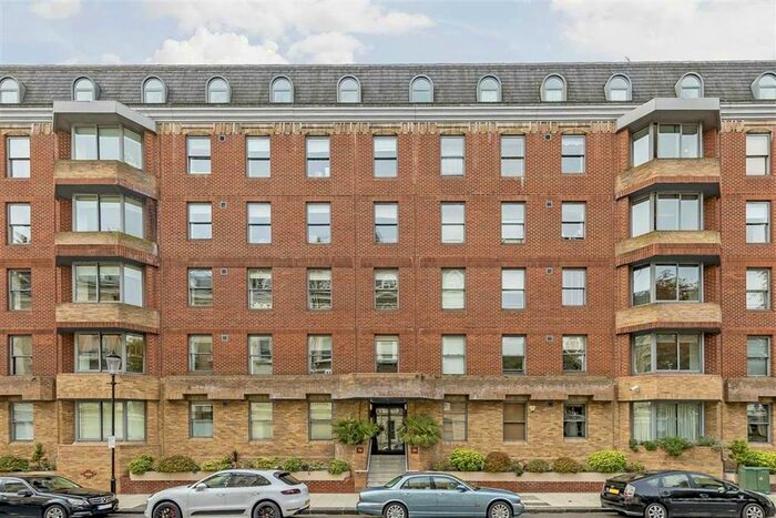 2 Bedroom Flat To Rent In Emperors Gate, London, SW7