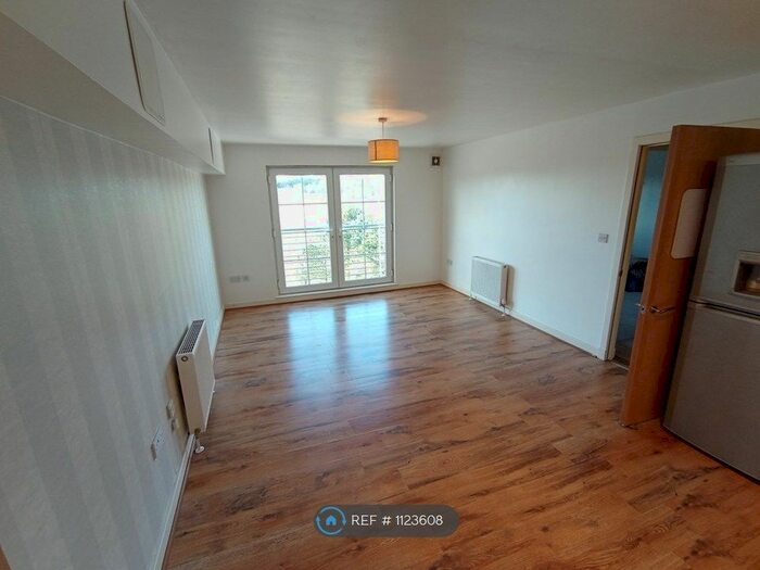 2 Bedroom Flat To Rent In Edinburgh Road, Glasgow, G33