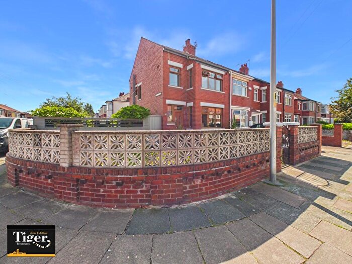3 Bedroom Semi-Detached House For Sale In Elaine Avenue, Blackpool, FY4