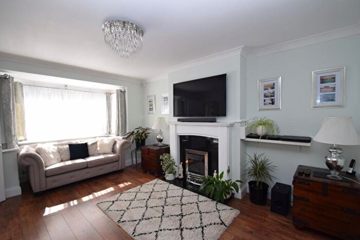 4 Bedroom Detached House For Sale In Grasmere Close, Eastbourne, BN23