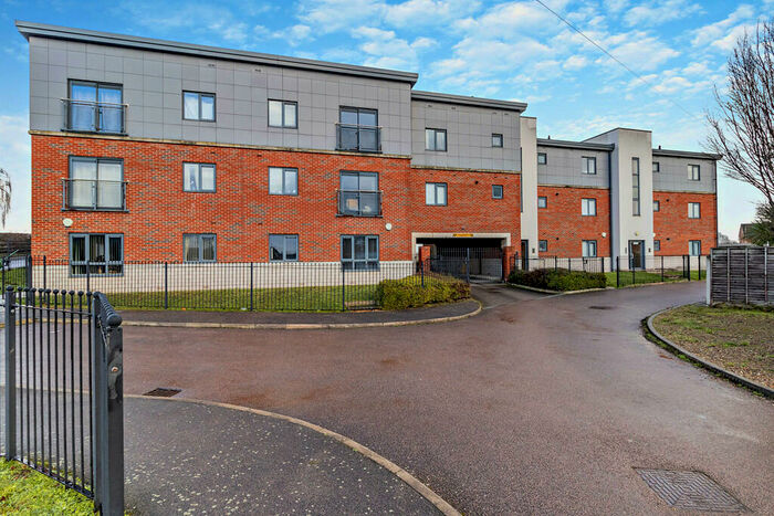 2 Bedroom Apartment To Rent In Brooke Court, Auckley, Doncaster, DN9
