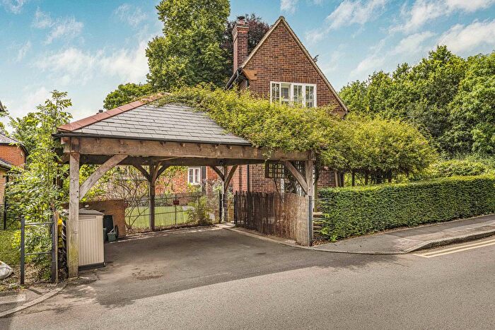 3 Bedroom Cottage For Sale In Reading Road, Cholsey, OX10