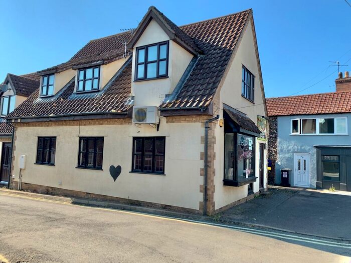 2 Bedroom Flat To Rent In High Street, Lakenheath, IP27