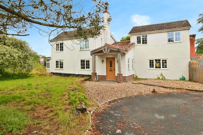 5 Bedroom Detached House For Sale In Thrandeston Road, Brome, Eye, IP23