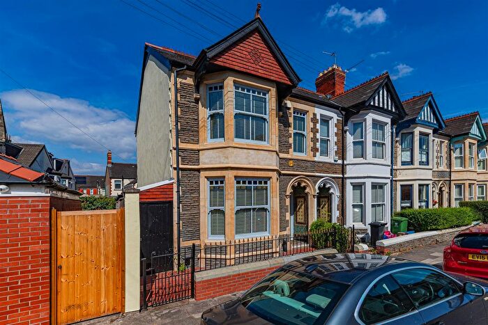 4 Bedroom End Terrace House For Sale In Alma Road, Penylan, Cardiff, CF23