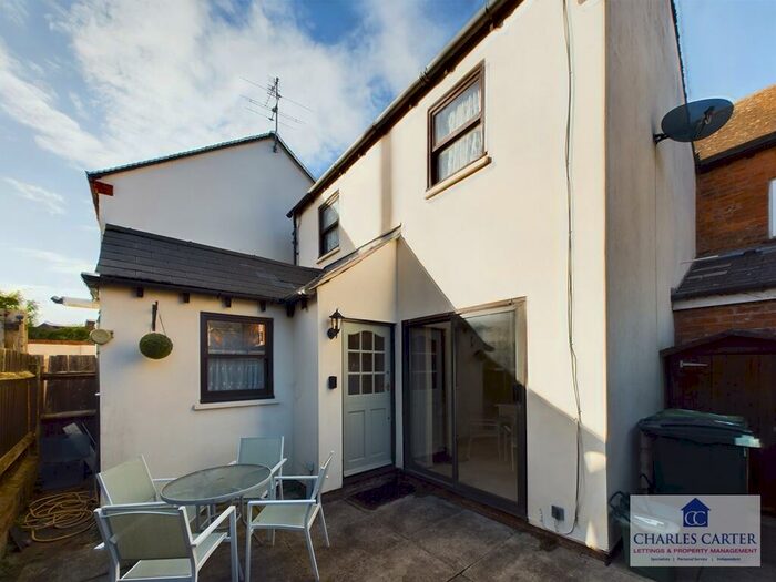 2 Bedroom Town House To Rent In Davis Alley, Tewkesbury, GL20