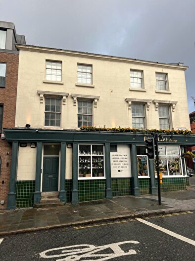 2 Bedroom Flat To Rent In Flat, Berry Street, L1