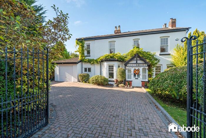 4 Bedroom Detached House For Sale In Freshfield Road, Formby, L37